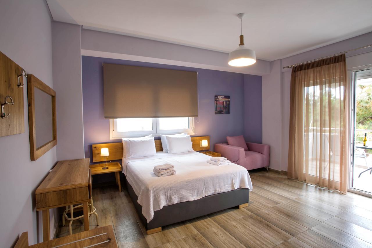 Isalos Suites Néa Péramos Εξωτερικό φωτογραφία