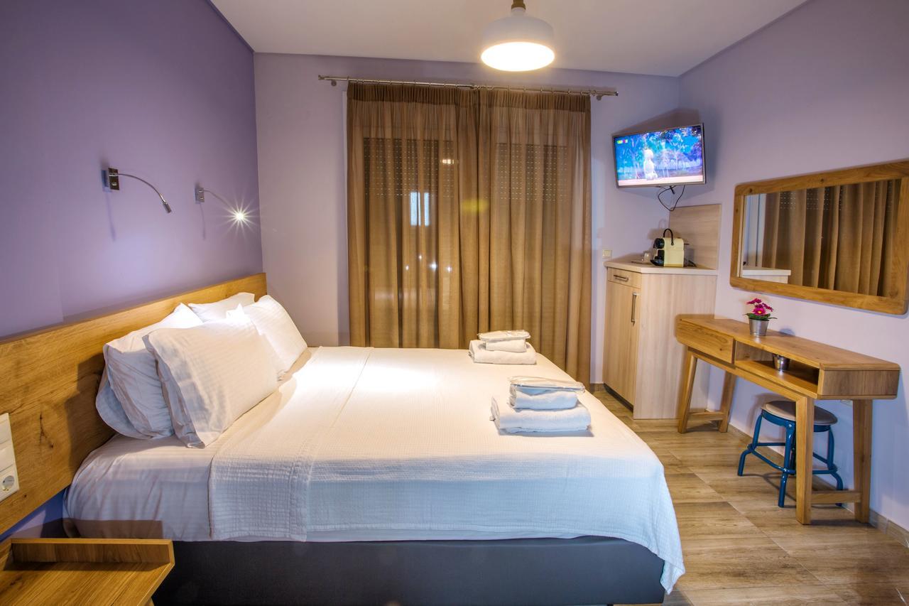 Isalos Suites Néa Péramos Εξωτερικό φωτογραφία